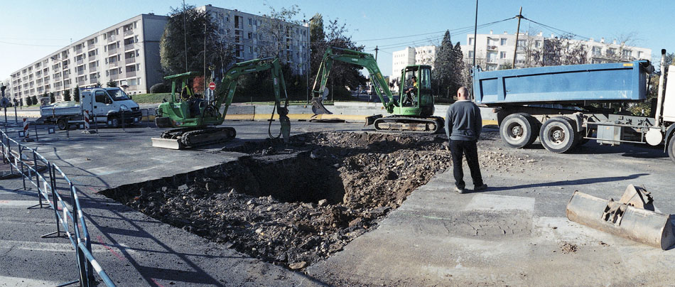 Mercredi 15 novembre 2006, travaux pour une future ligne de tramway, Bd Joliot-Curie, à Vénissieux.