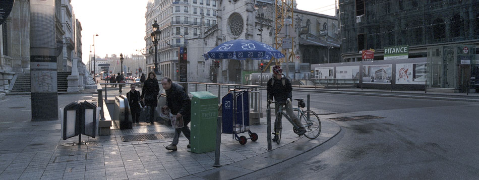 Jeudi 5 avril 2007, place des Cordeliers, à Lyon.