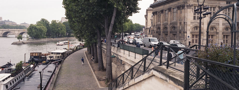 Mercredi 11 juillet 2007, quai de Conti, à Paris.