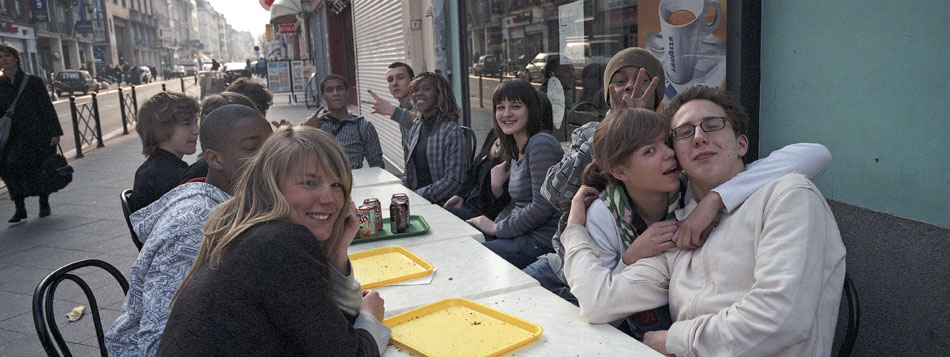 Jeudi 15 mars 2007, "école buissonnière", rue Gambetta, à Lille.