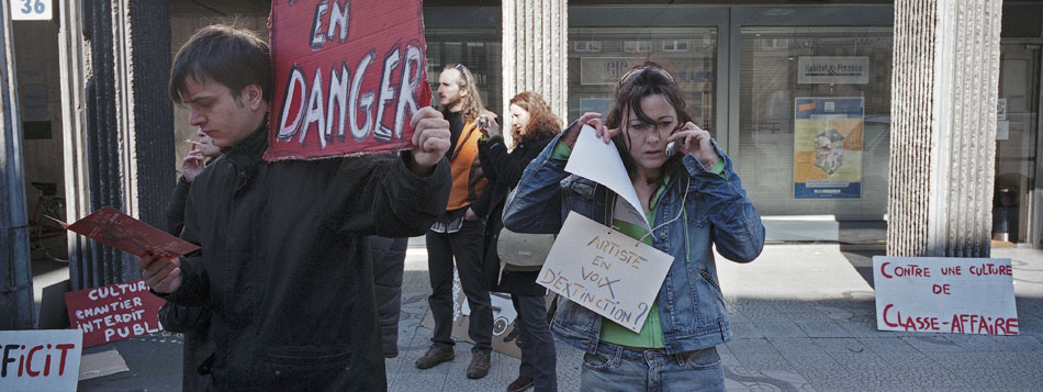 Lundi 12 mars 2007, manifestation des intermittents du spectacle, rue Nationale, à Lille.