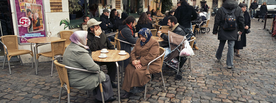 Dimanche 25 novembre 2007, à la terrasse des Tilleuls, parvis de Croix, à Wazemmes, Lille.