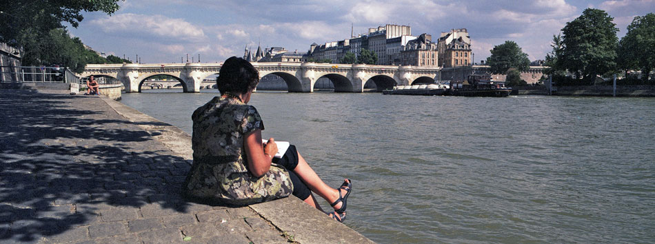 Mardi 17 juin 2008, quai du Louvre, à Paris.