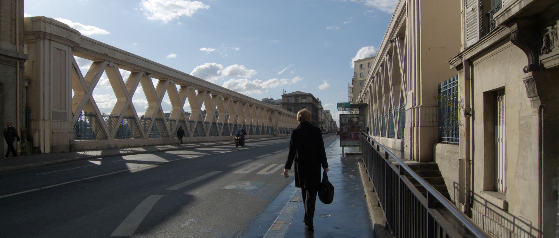 Lundi 3 novembre 2008, rue La Fayette, à Paris.