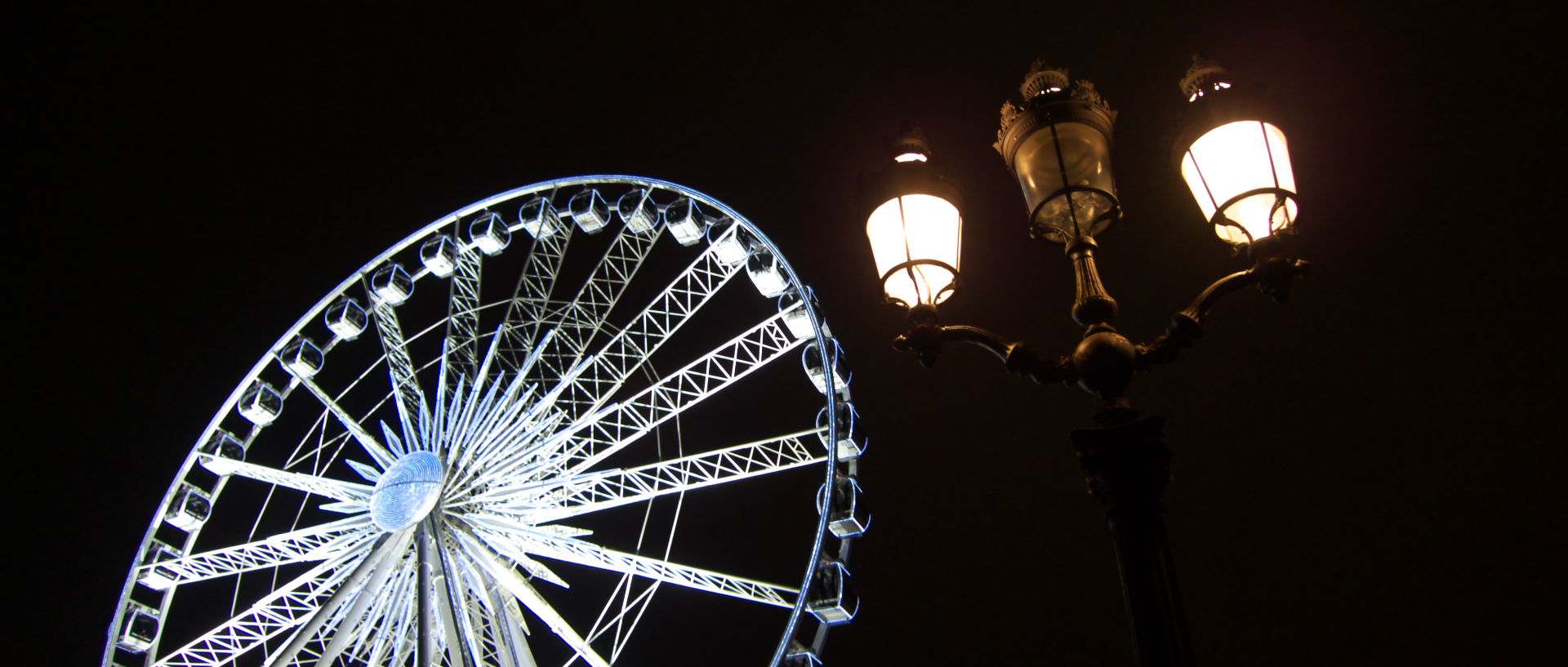 Mardi 18 novembre 2008, place de la Concorde, à Paris.