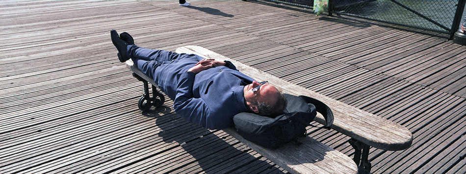 Mercredi 17 septembre 2008, pont des Arts, à Paris.