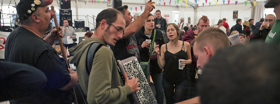 Samedi 13 septembre 2008 (4), stand du Nord, à la fête de l'Humanité, à la Courneuve.