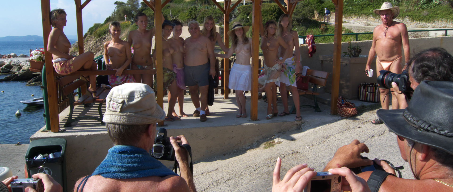 Photo des miss Levant, île du Levant, port de l'Aygade.