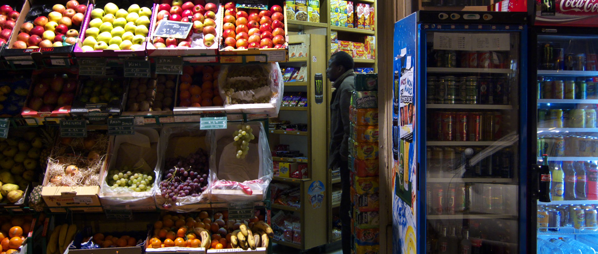 Photo d'une épicerie, Paris, rue de la Verrerie.