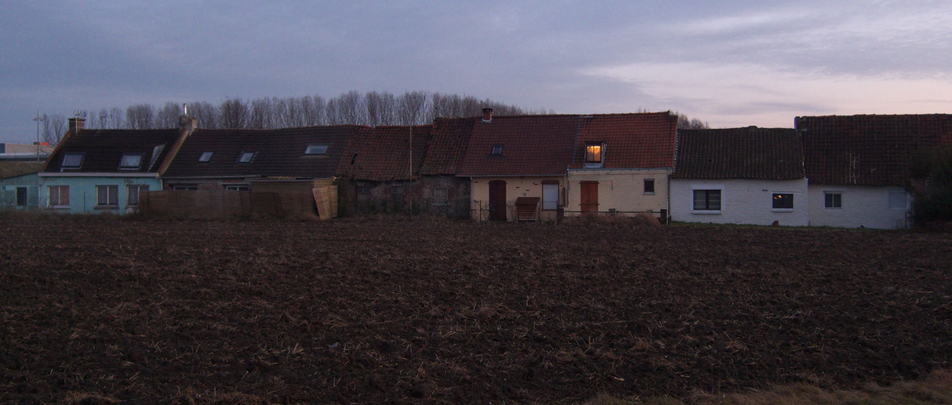 Photo de paysage villageois, Wattrelos, rue de Leers.