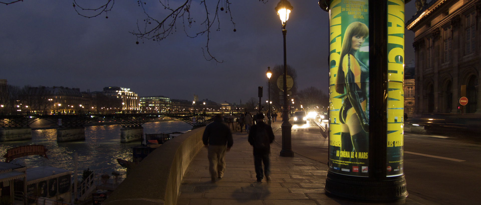 Mercredi 18 février 2009, 18:42, quai Malaquais, à Paris.