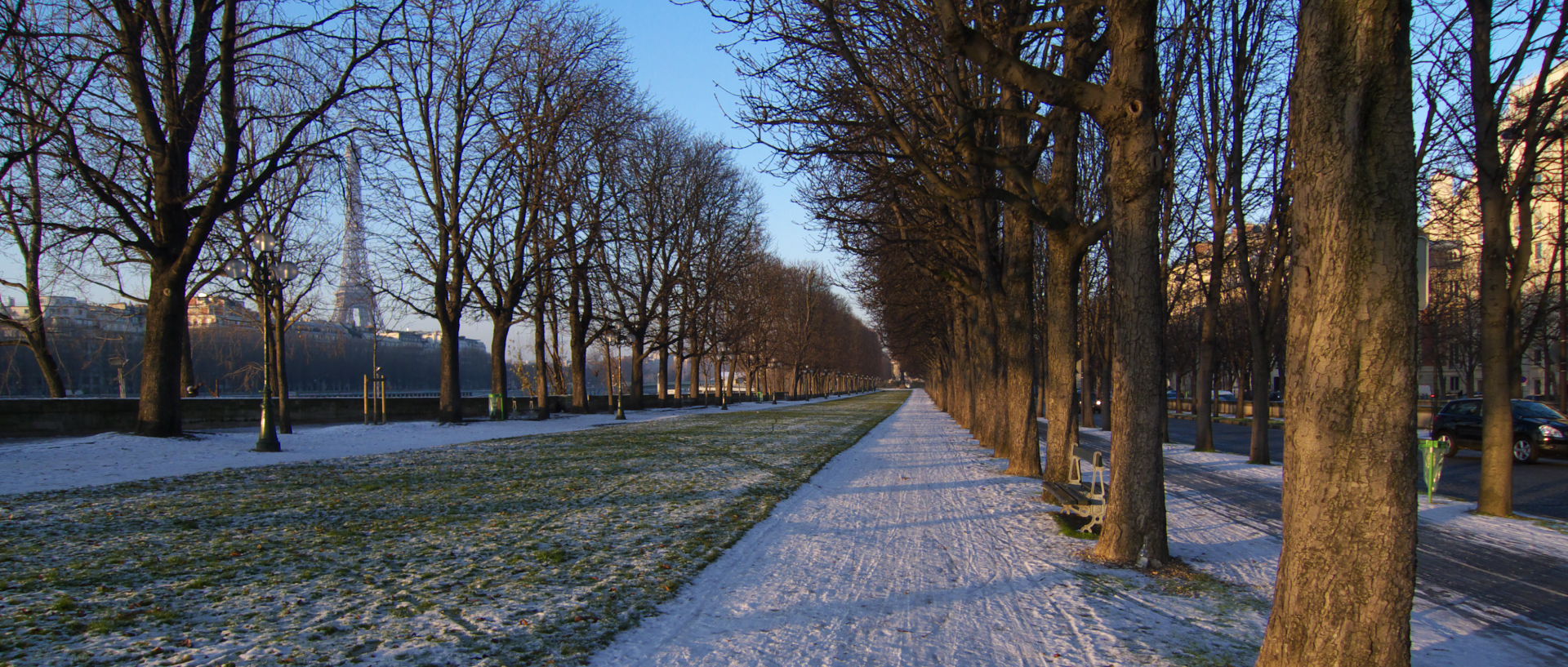 Jeudi 8 janvier 2009, 9:30, cours de la Reine, à Paris.