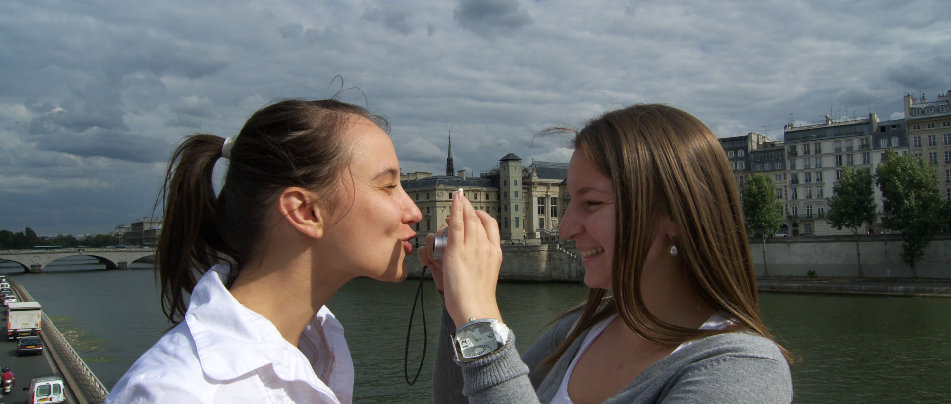 Photo de scène de rue, Paris, pont Neuf.