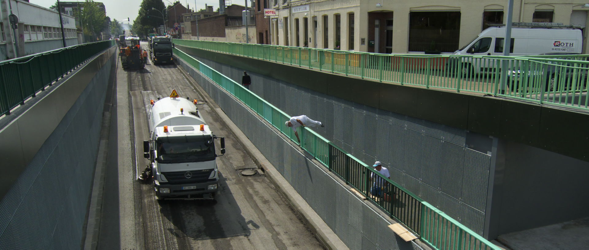 Photo de travaux urbains, tunnel de la Gare, Croix.