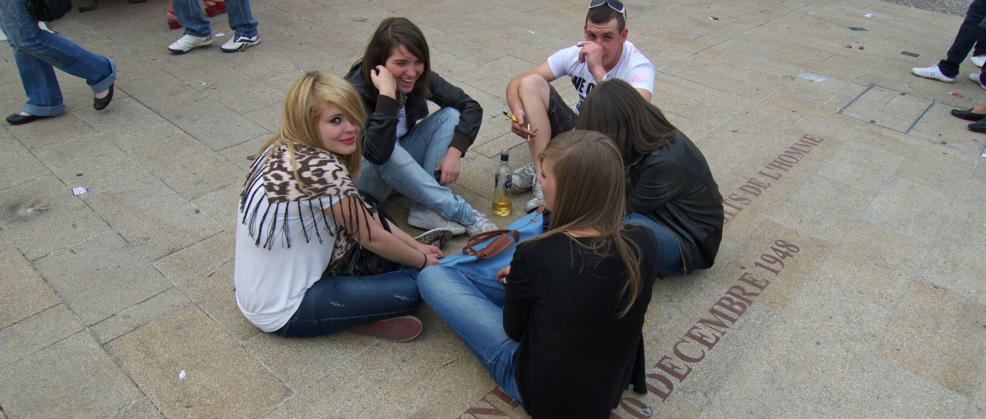 Photo de la lesbian et gay pride, Lille, place de la République.