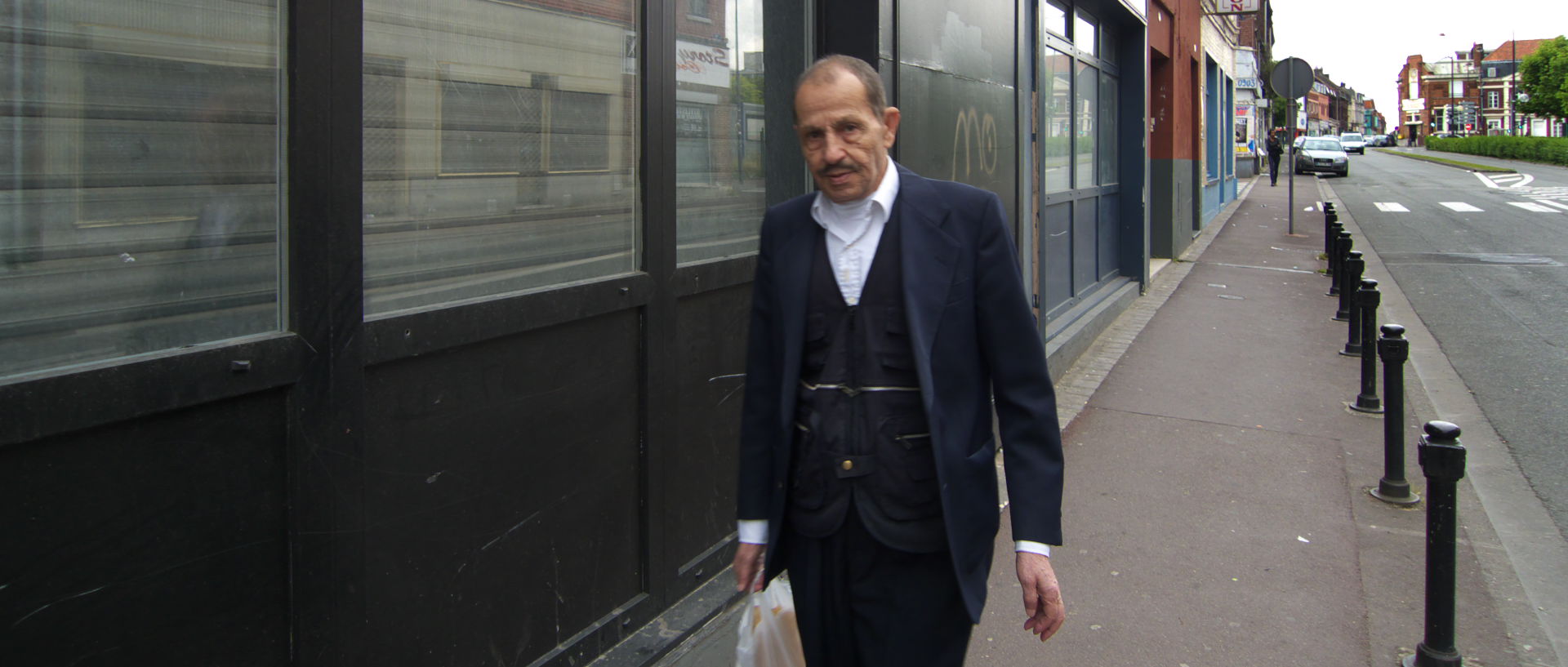 Photo de scène de rue, Roubaix, rue de l'Alma.