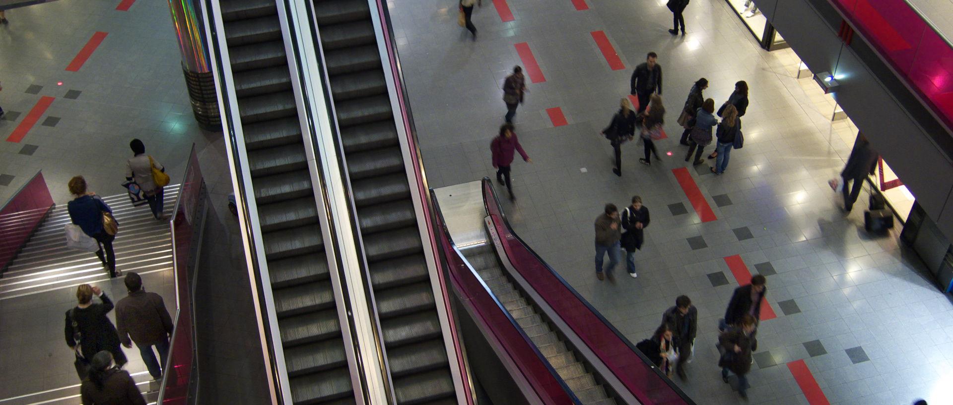 Photo dans un centre commercial, Lille, Euralille.