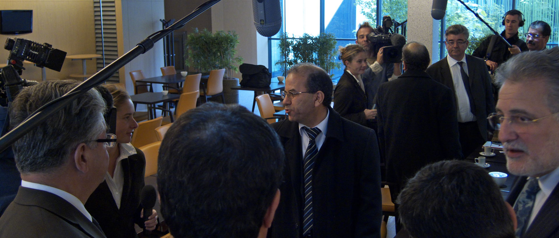 Photo d'André Gerin et Mohammed Moussaoui, l'Assemblée nationale, Paris.