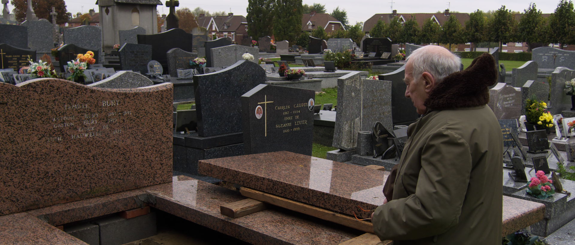 Photo dans un cimetière, Feuchy, Pas de Calais.