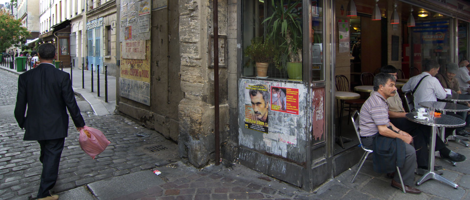 Photo de scène de rue, Paris, rue du faubourg Saint-Denis.