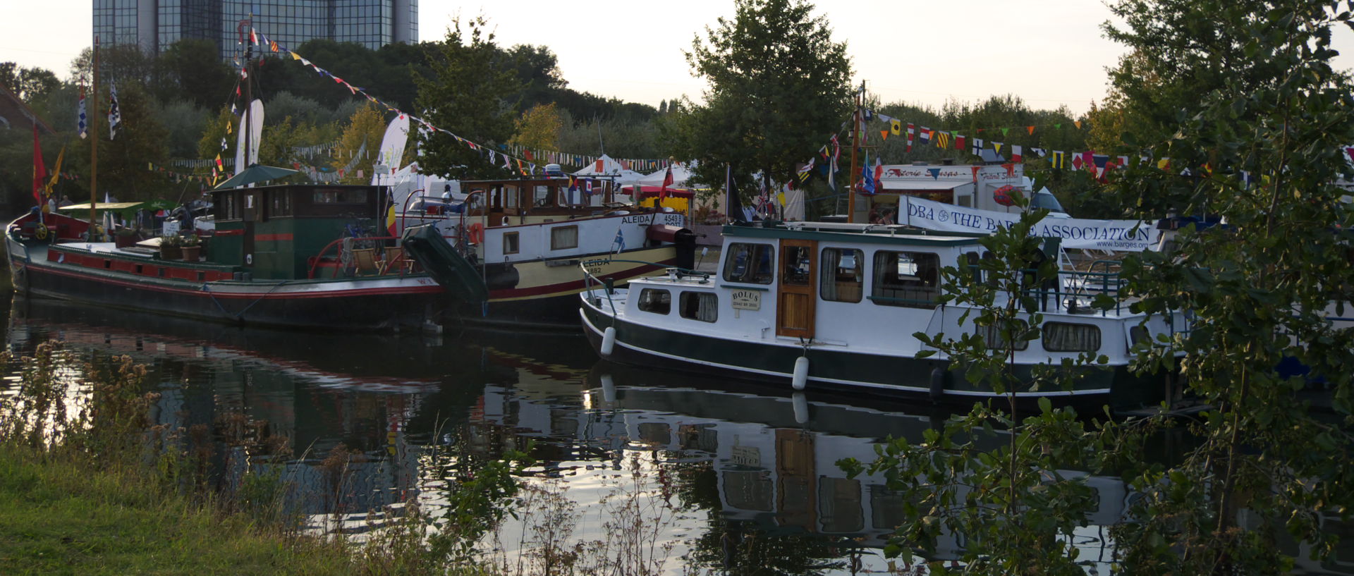 Photo de la réouverture du canal de Roubaix, quais de Calais et de Dunkerque.