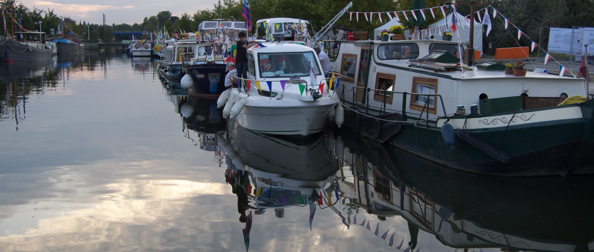 Photo de la réouverture du canal de Roubaix, quais de Calais et de Dunkerque.