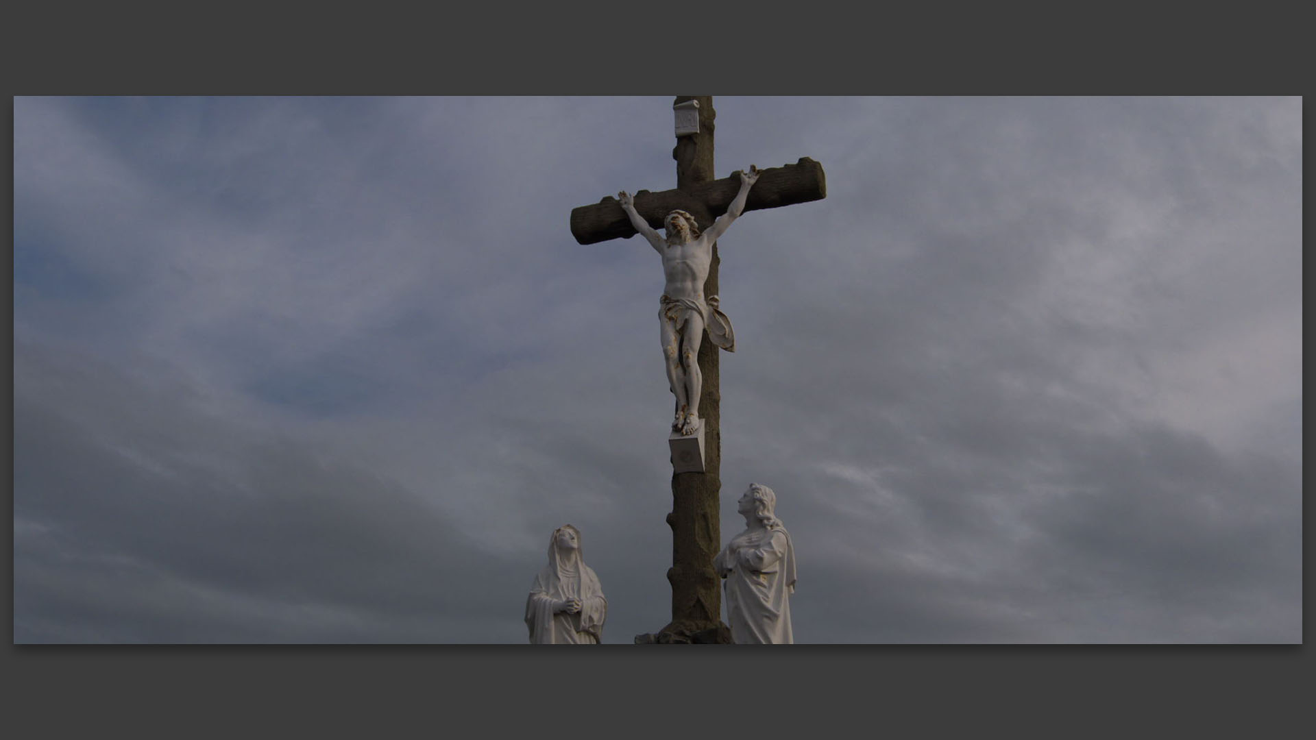 Calvaire, route de Peuplingues.