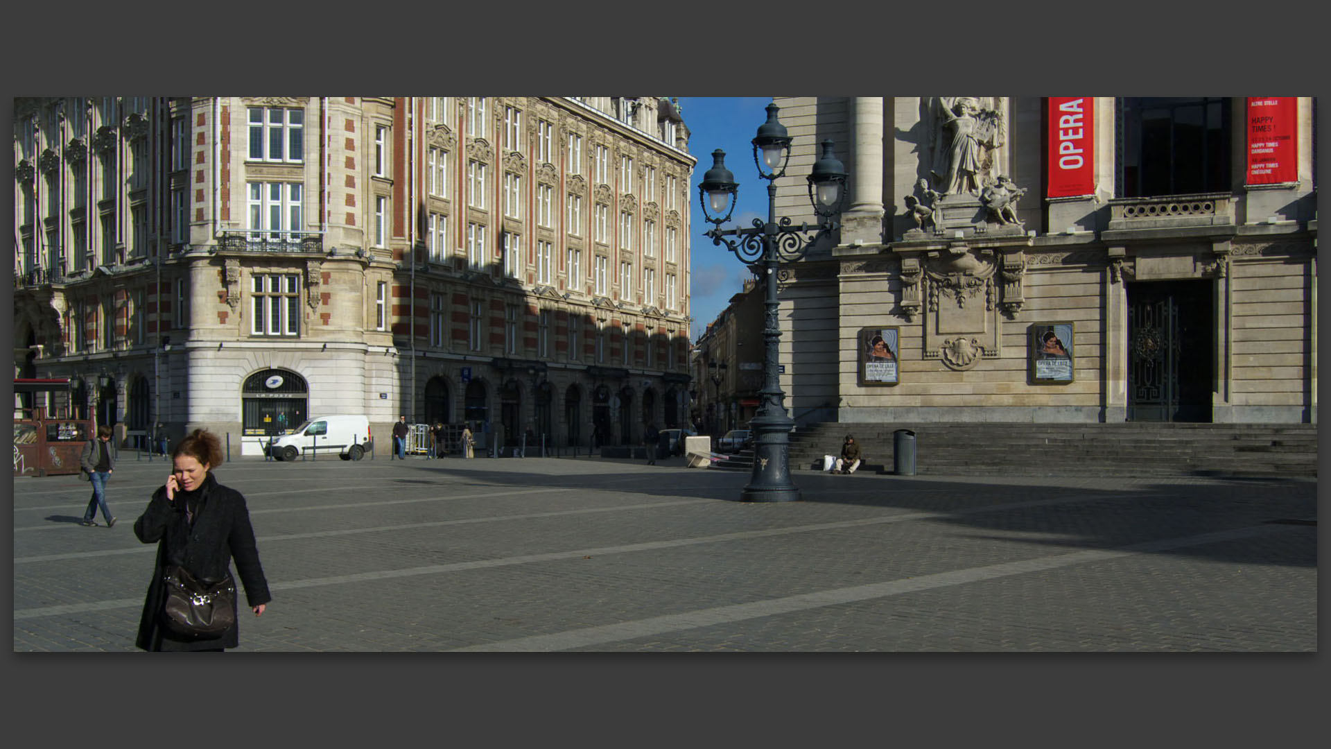 Place du Théâtre, à Lille.