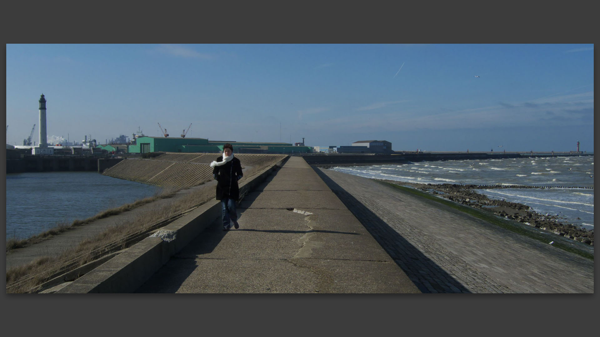 Digue du canal exutoire, à Dunkerque.