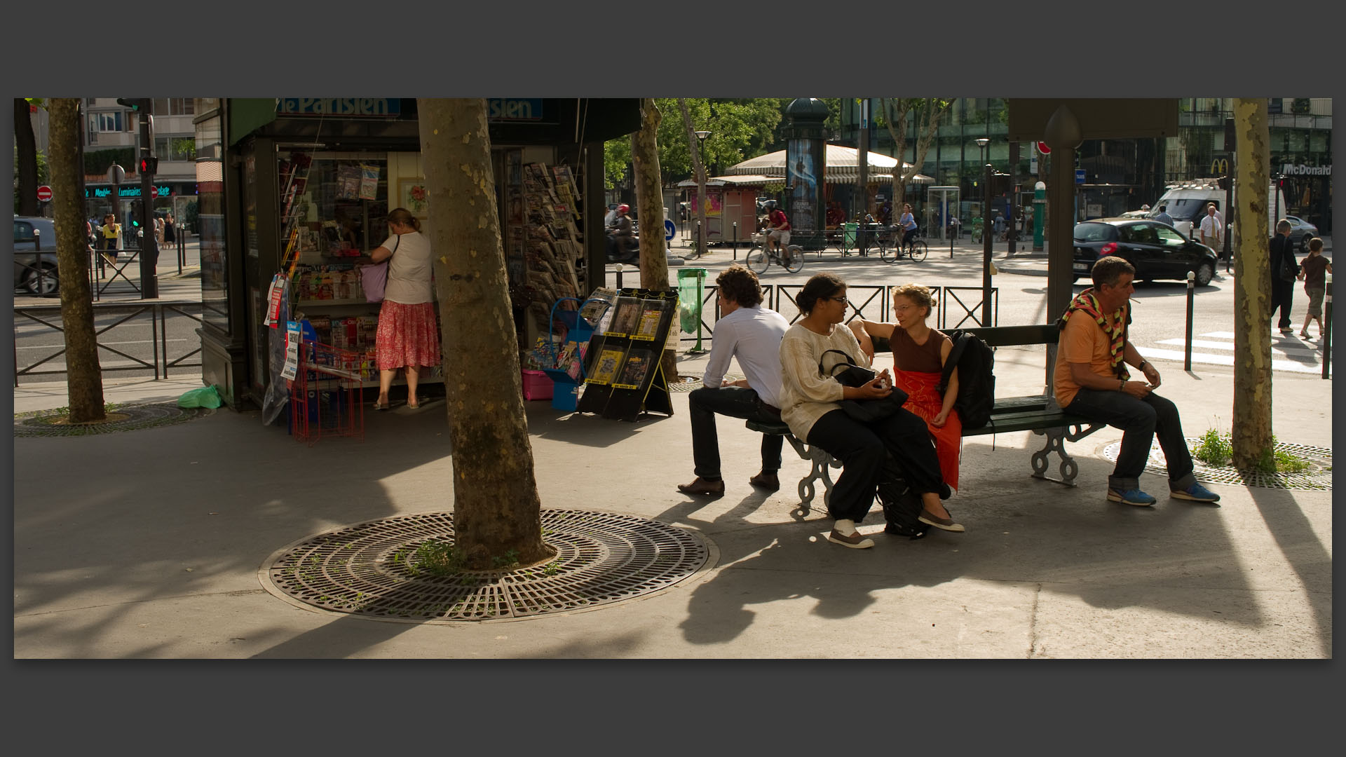 Place Charles-Michel, à Paris.