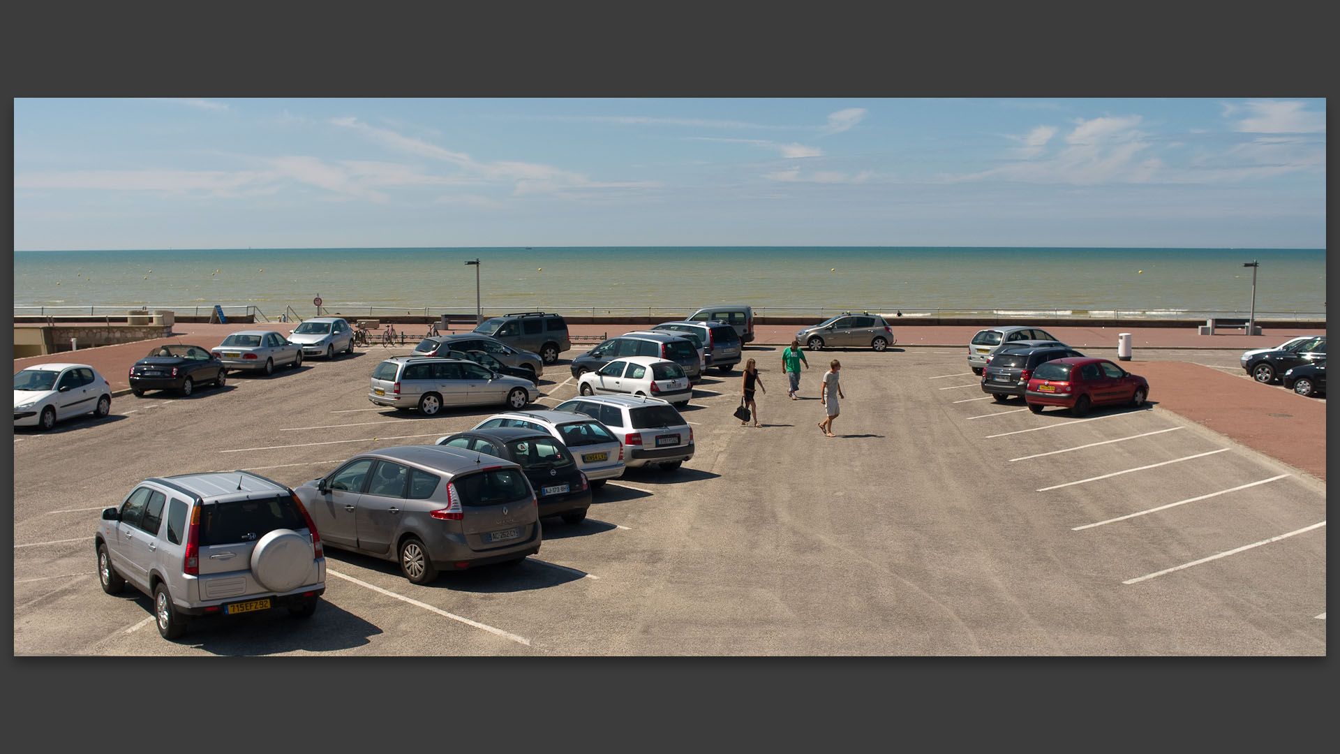 Parking au bord de mer au Touquet Paris plage.