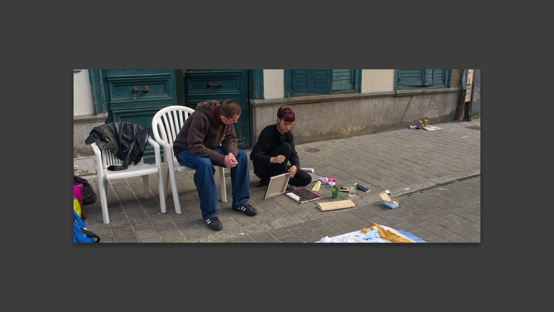 L'art dans la rue, à la braderie de lille, rue de Roubaix.