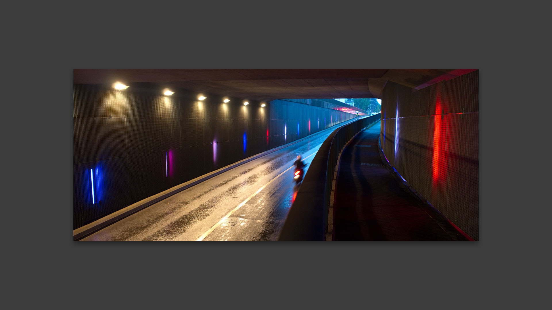 Sous le pont de Croix.