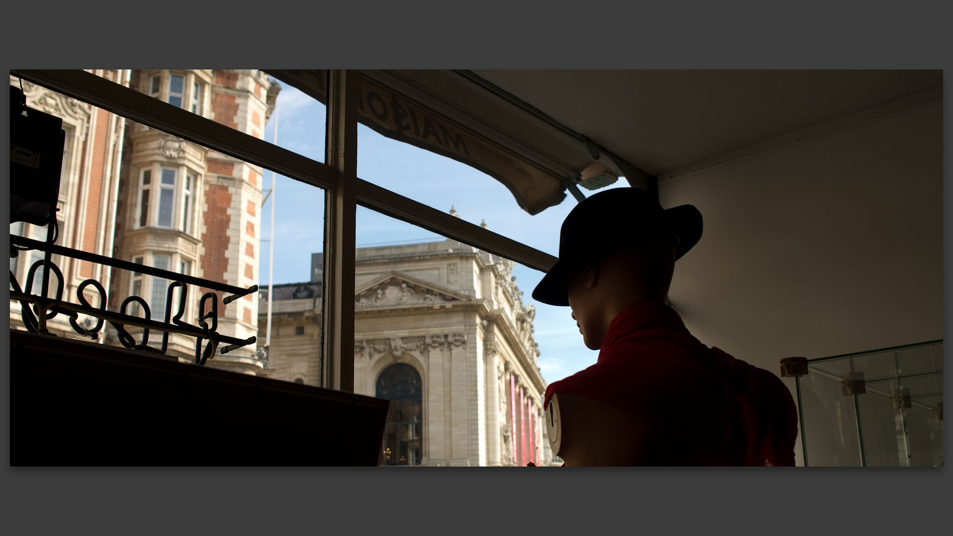 Chez Morel, place du Théâtre, à Lille.