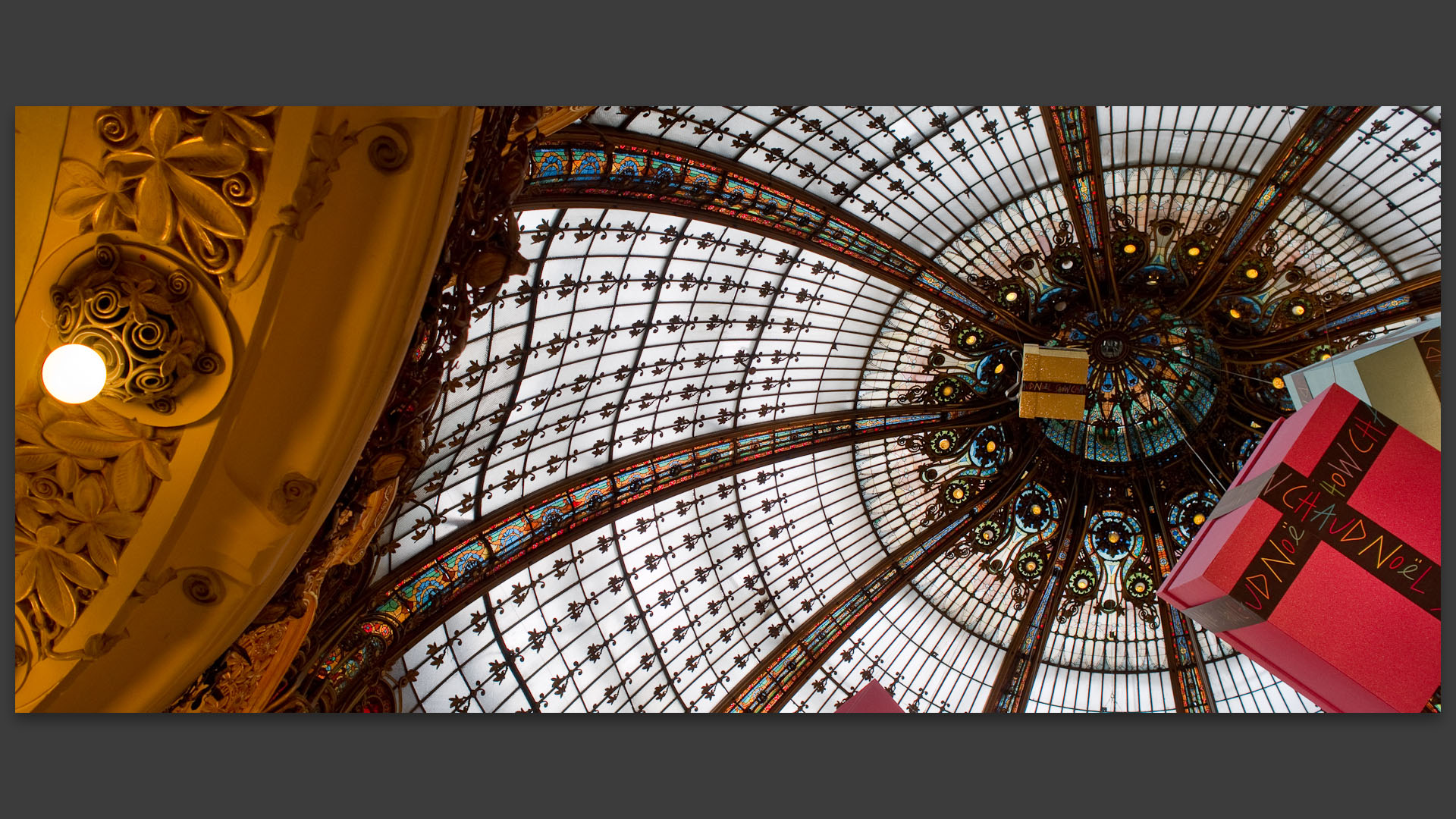 La coupole des Galeries Lafayette, à Paris.