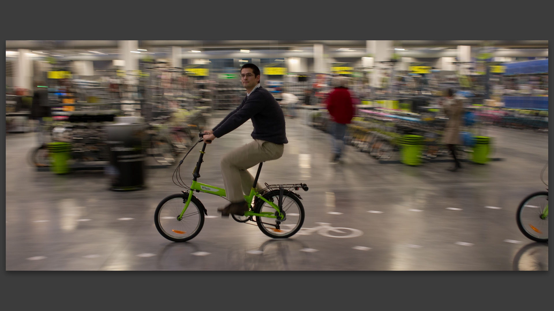 Ouverture du b'Twin village, complexe commercial du groupe Oxylane dédié au velo, à Lille Fives