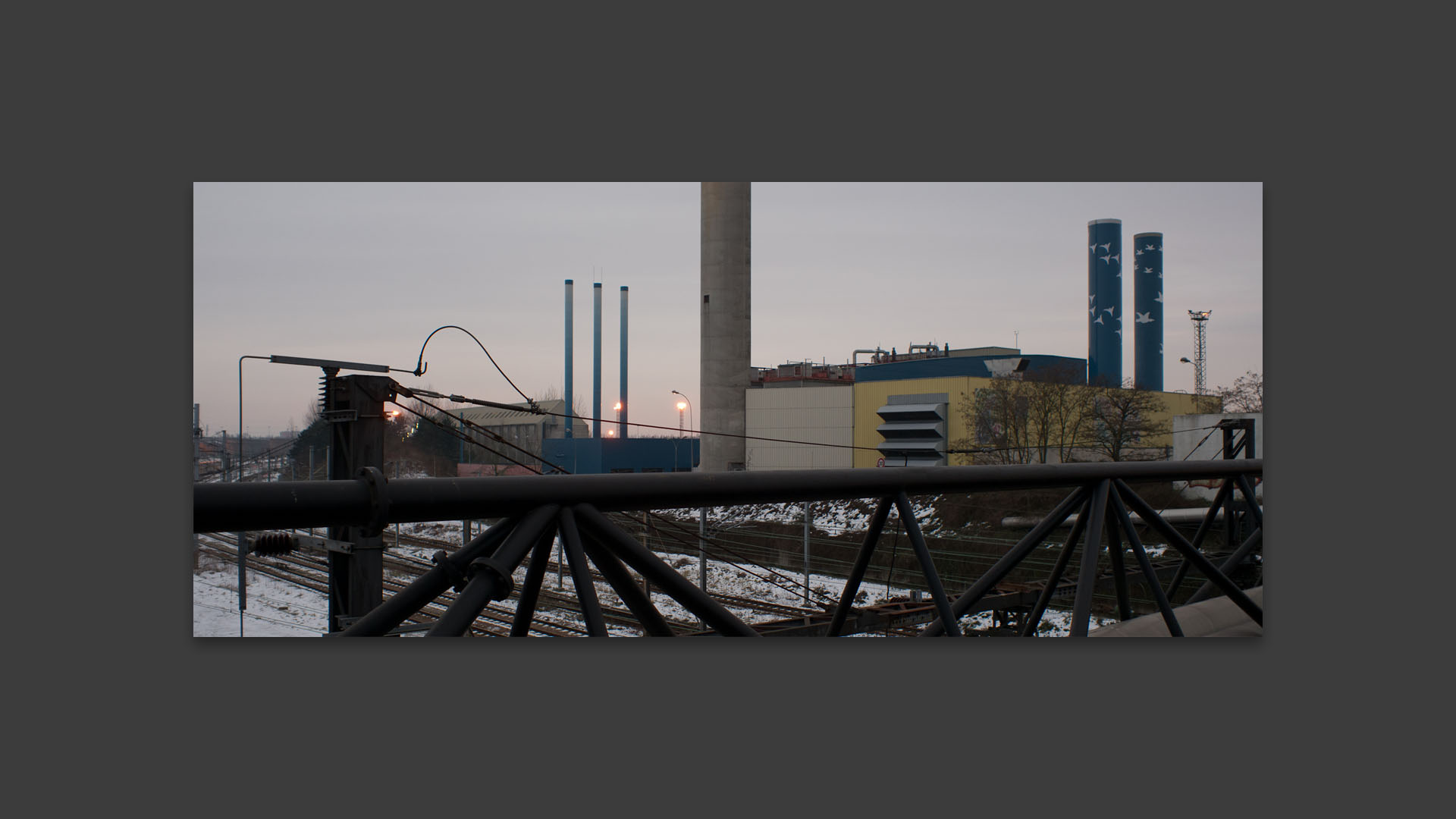 Paysage industriel, rue du Pont de Tournai, à Lille.