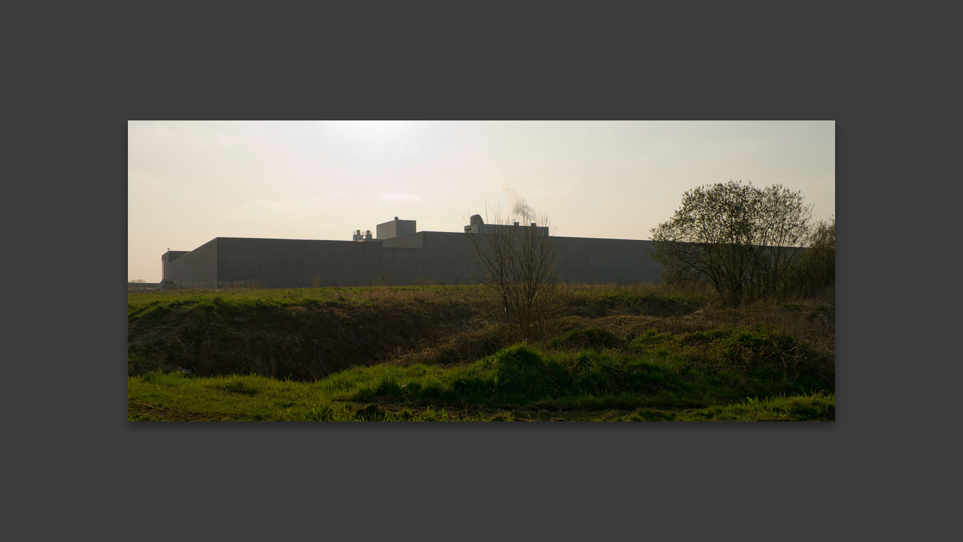 Usine, avenue Schindler, à Mouscron, en Belgique.