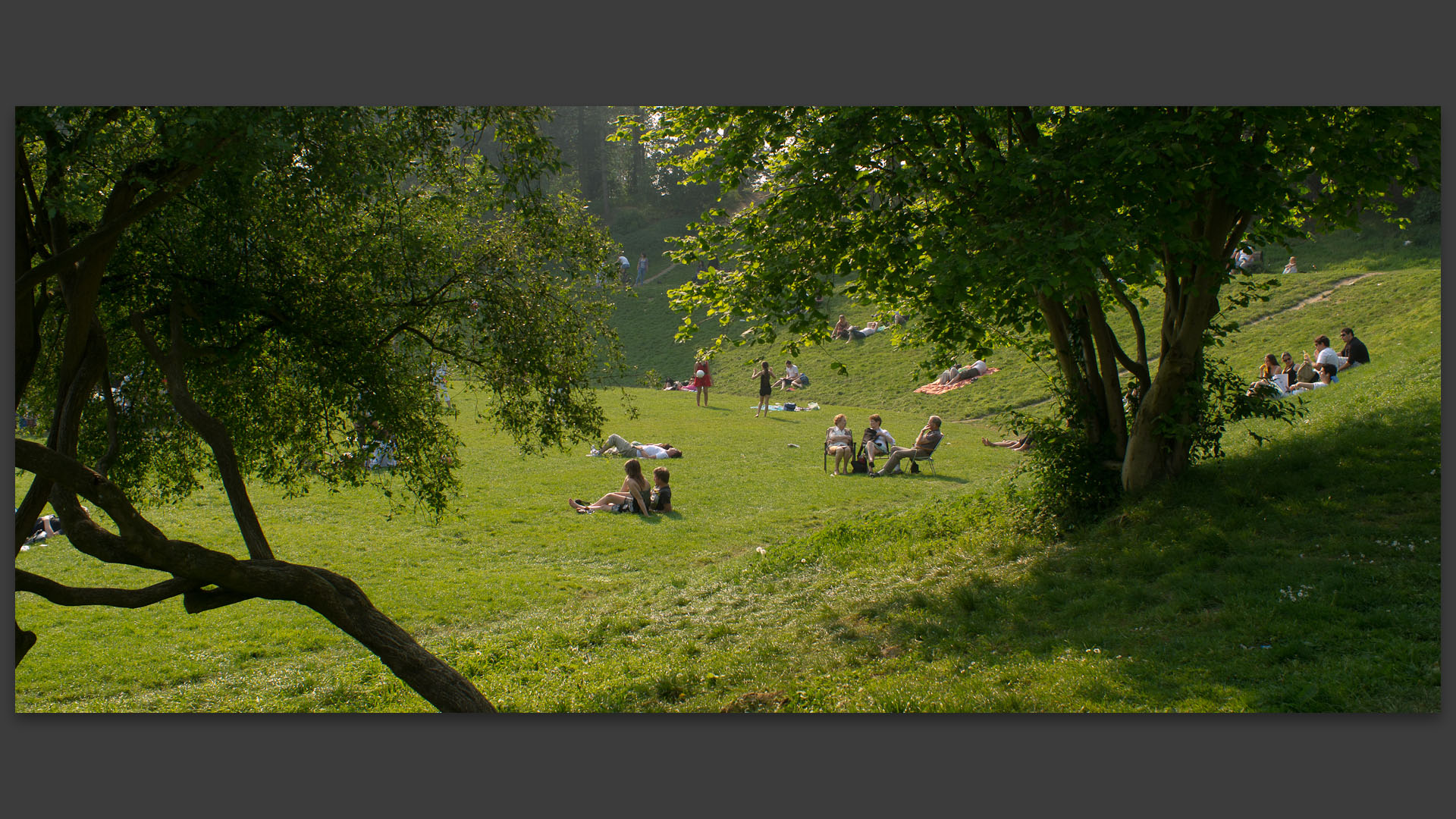 Jour férié au parc du Héron, à Villeneuve d'Ascq.