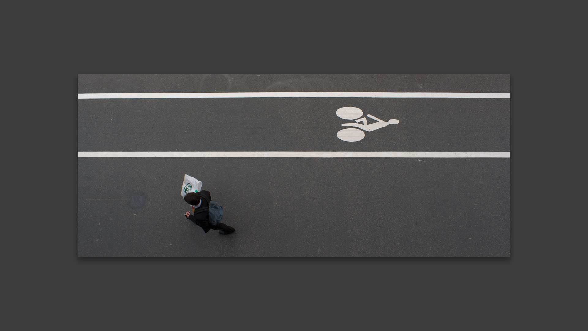 Piste cyclable, rue de la Chaude Rivière, à Lille.