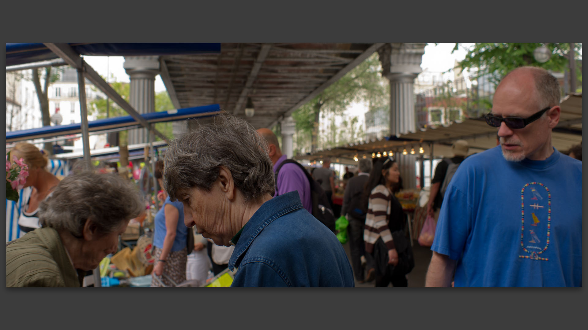 Le marché du boulevard de Grenelle, à Paris.