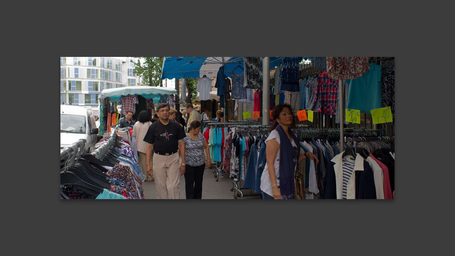 Le marché du boulevard de Grenelle, à Paris.