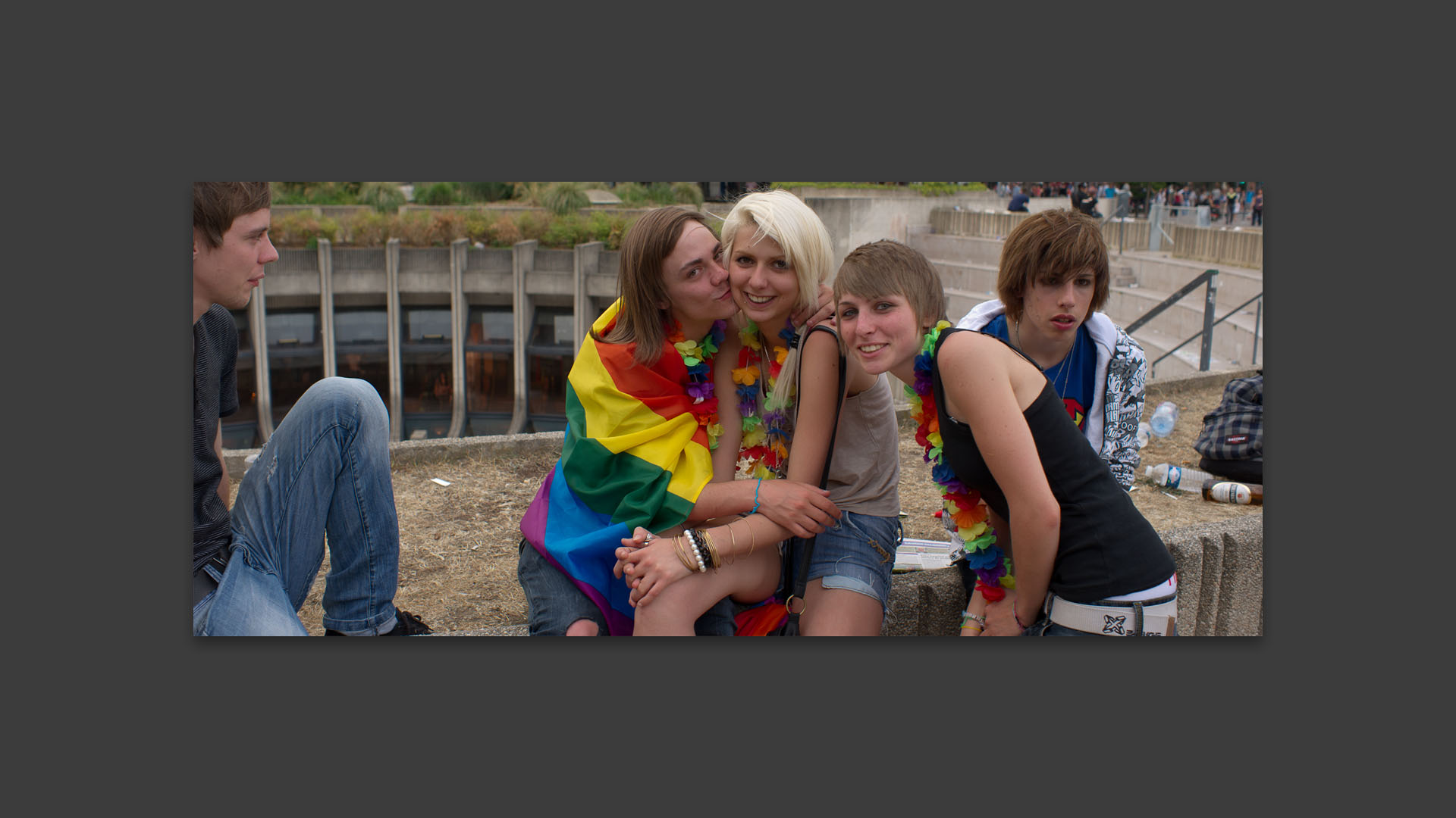 L'après gaypride, place de la République, à Lille.