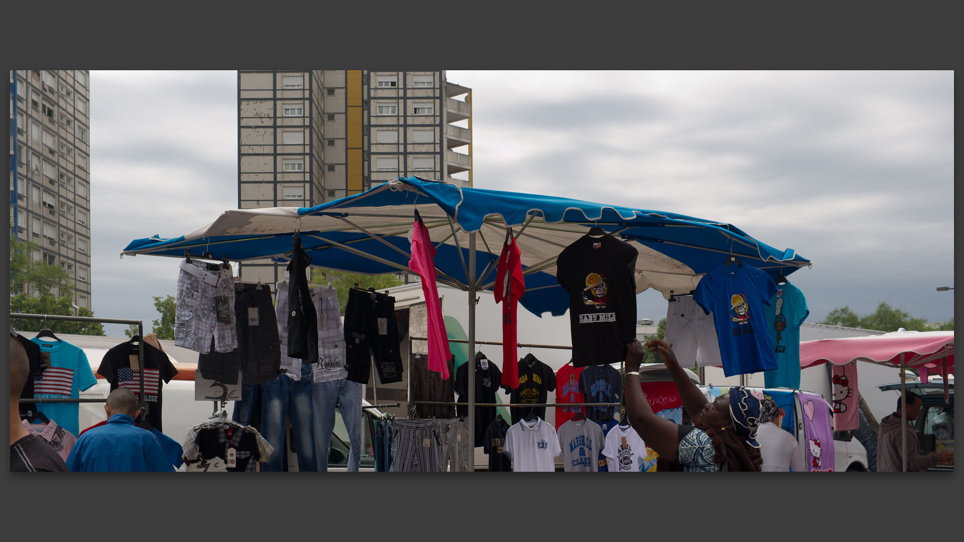 Au marché des Minguettes, à Vénissieux.