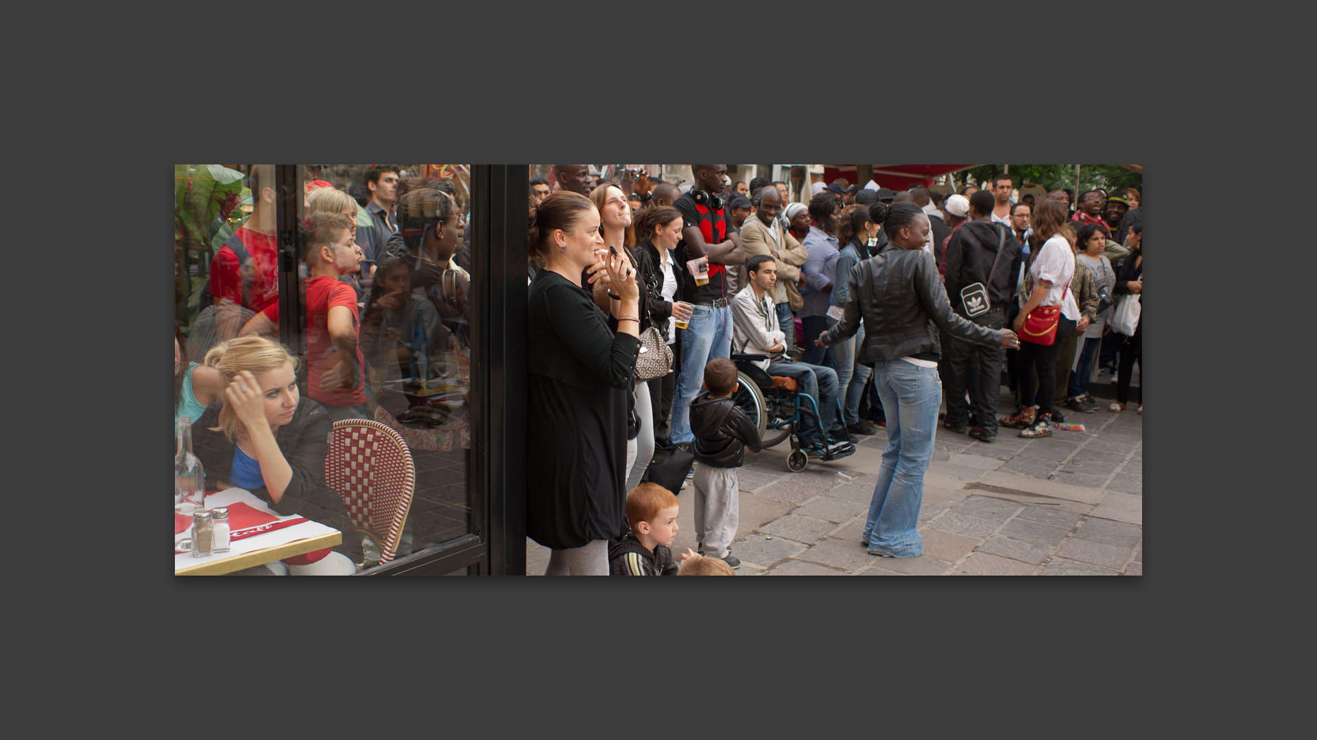 La fête de la musique, rue Saint-Denis, à Paris.