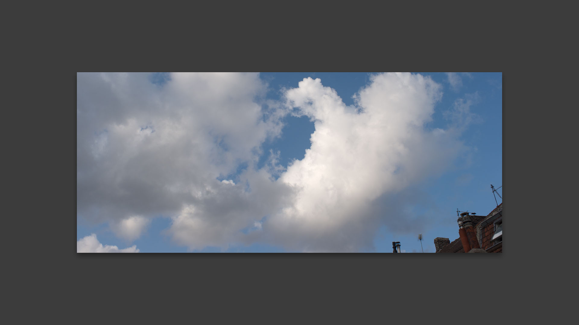 Nuages, à Croix.