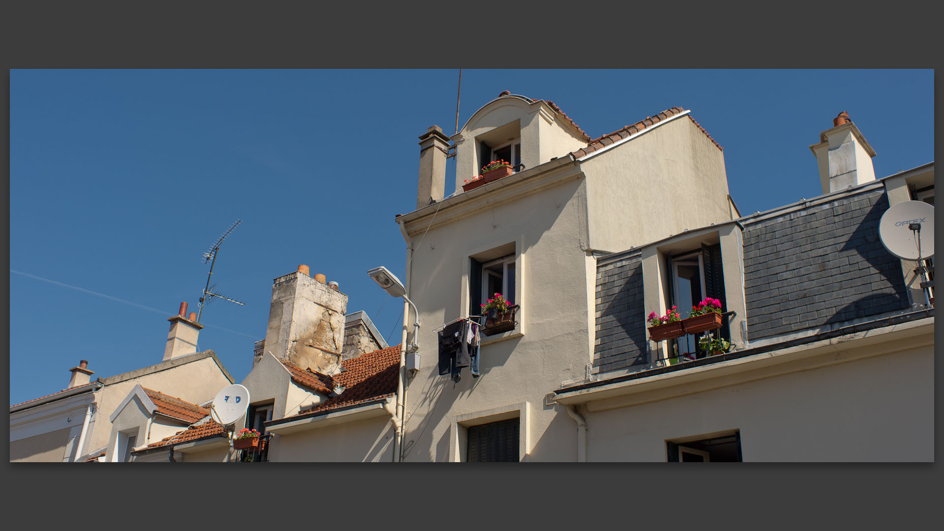 Vieux immeubles, rue Sadi-Carnot, à Nanterre.