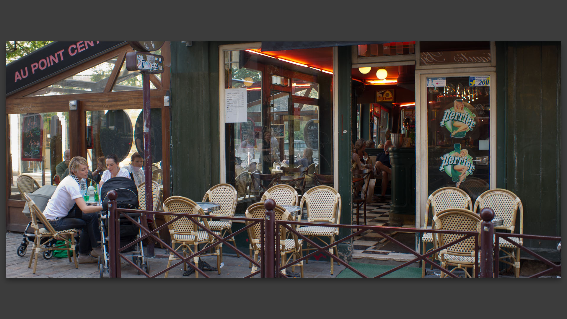 En terrasse ou à l'intérieur, rue de la Clef, à Lille.