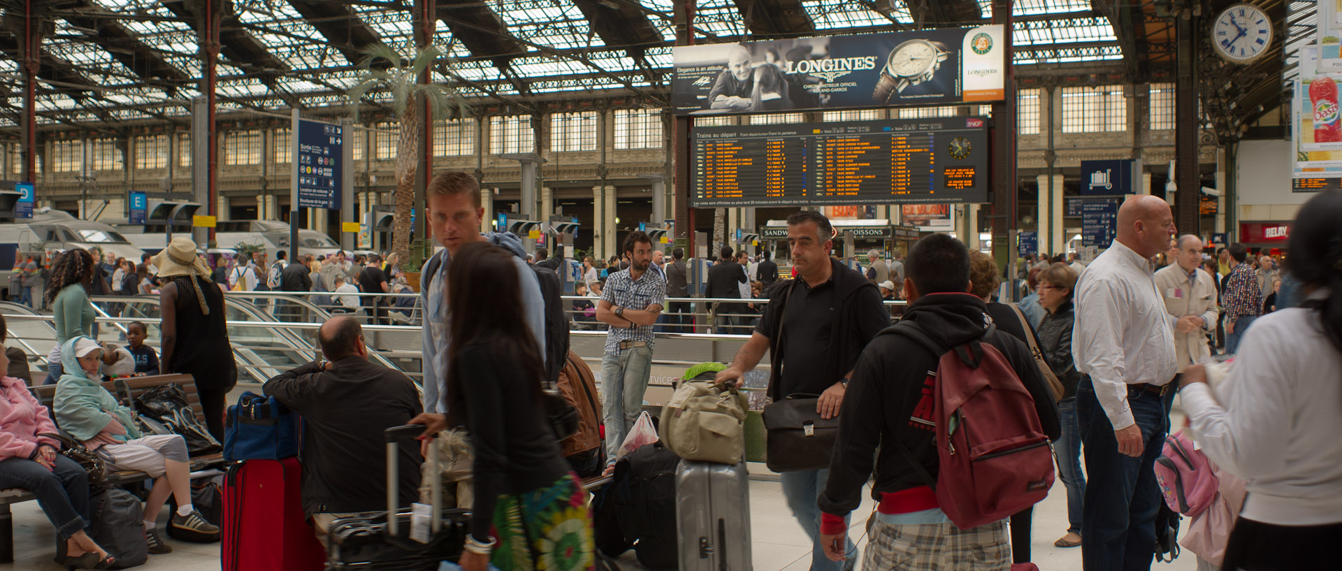 Départs en vacances, gare de Lyon, à Paris.