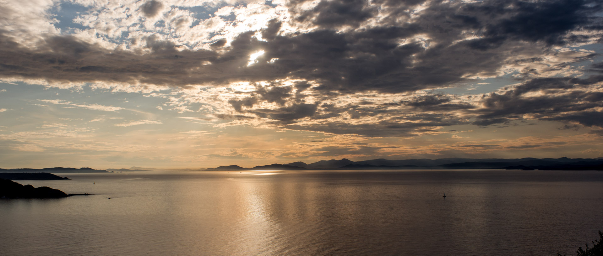 Début de soirée, île du Levant.